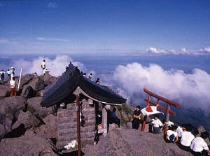 Iwakisan Shrine in winter