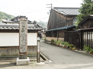 Entrance of Sanchomachi