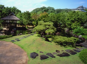 Garden with Hill and Pond in Kokoen